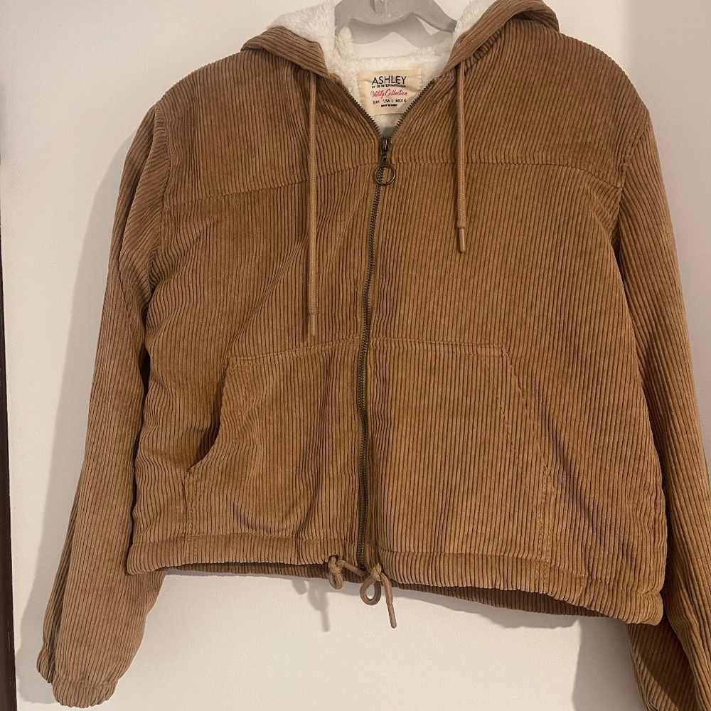 Cropped Jacket - Picture 1 of 6